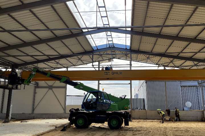 Neue Doppelhalle wächst schneller als geplant Neue Doppelhalle wächst schneller als geplant